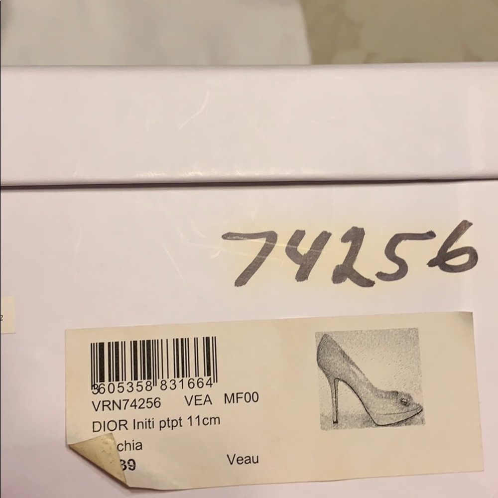Luxury Dior heels - Picture 2 of 5